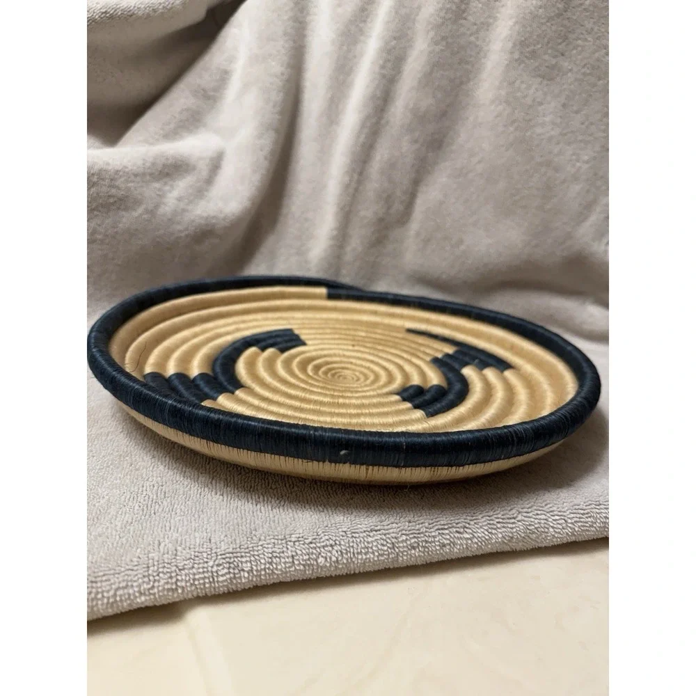 Homemade Sea grass Woven Platter 11.5 in Natural Blue‎